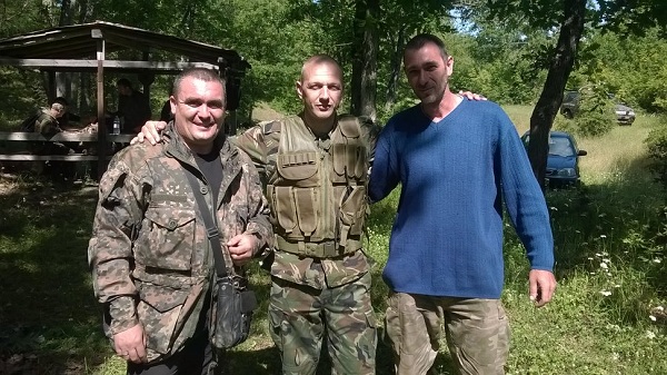 Вчера наш събрат от приграничните патрули е пострадал тежко. Има много сериозно счупване на крак. Предстои спешна операция и поставяне на медицински болтове! Който има възможност да се притече на помощ, нека се свърже! Вчера наш събрат от приграничните патрули е пострадал тежко. Има много сериозно счупване на крак. Предстои спешна операция и поставяне на медицински болтове! Който има възможност да се притече на помощ, нека се свърже!